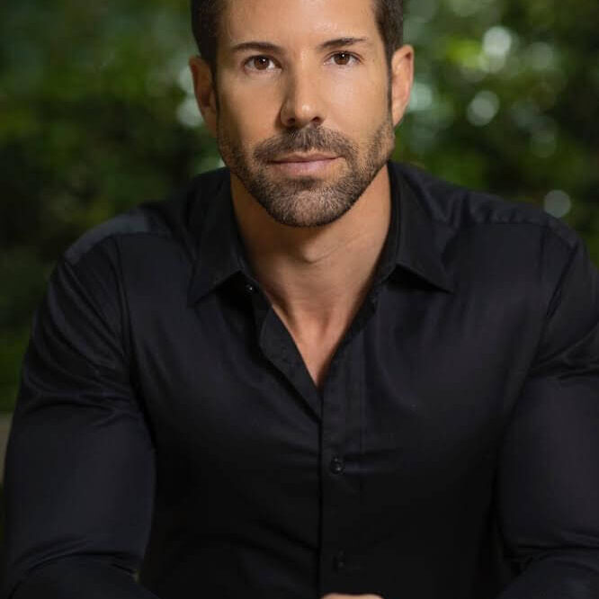 Facetune_22-12-2020-10-58-39